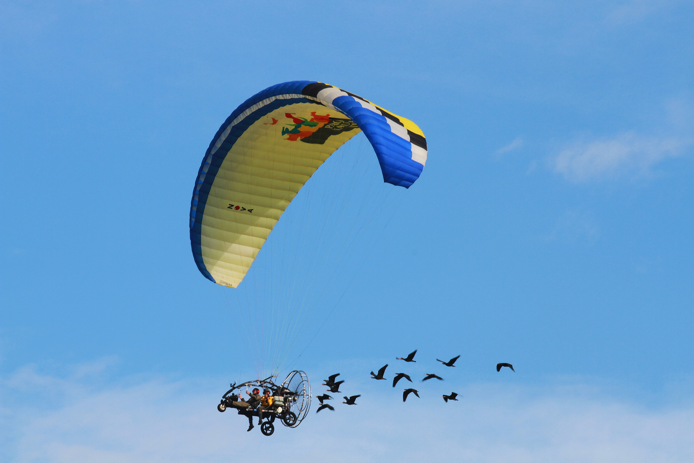 Descriptive alt text for image 1